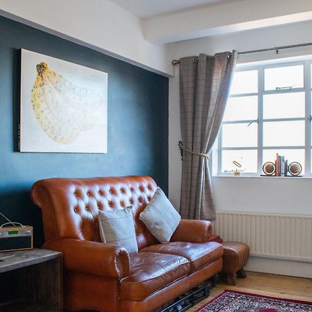 Beautifully Decorated Contemporary 2 Bedroom Flat London Exterior photo